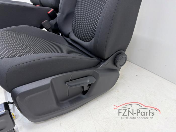VW ID.Buzz Voorstoelen Set Links + Midden Stof