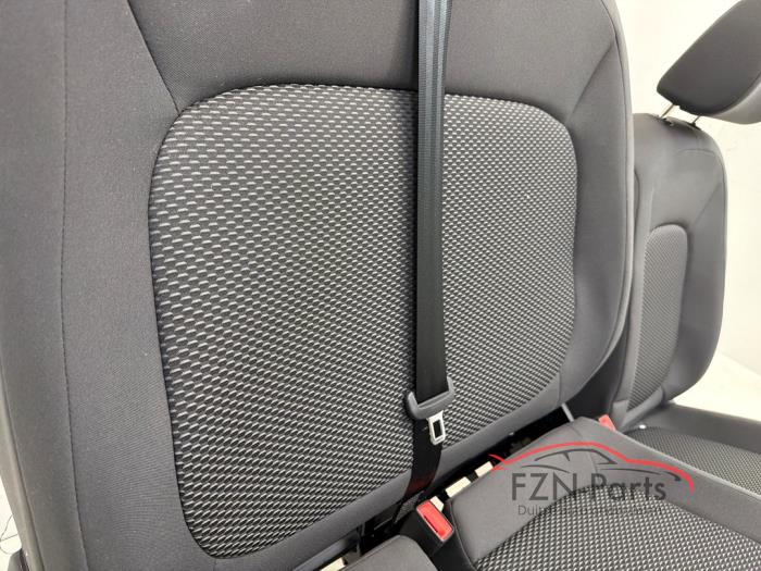 VW ID.Buzz Voorstoelen Set Links + Midden Stof