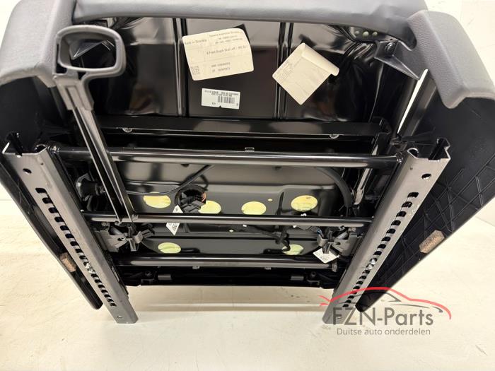 VW Transporter T6.1 Voorstoelen links +rechts + midden
