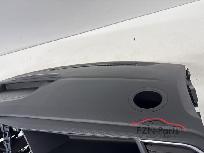 VW Transporter T6 California Dashboard Loose