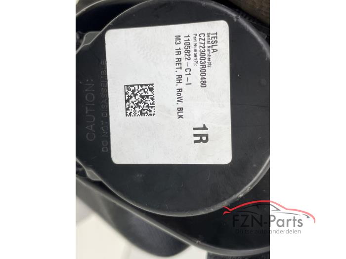 Tesla Model 3 Gordel Rechts-voor