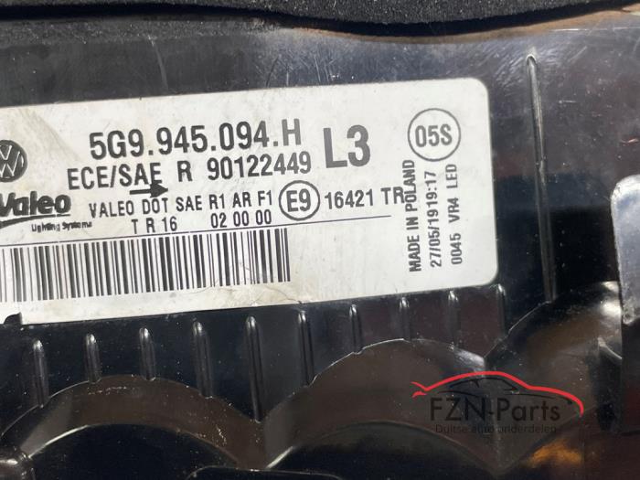 VW Golf 7 Facelift Variant Right Tail Light Inner Lid