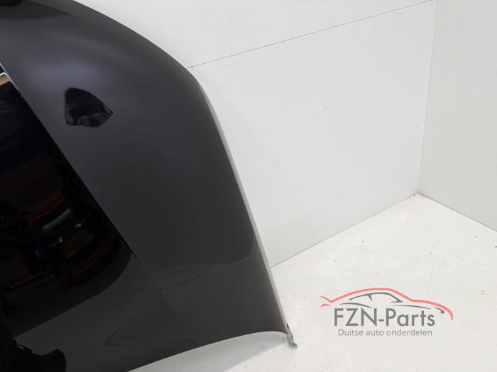 VW Transporter T6.1 Motorkap LC9X Zwart