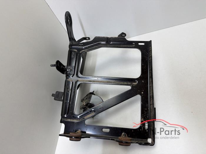 VW Golf 8 R Extra Radiateur Houder Links