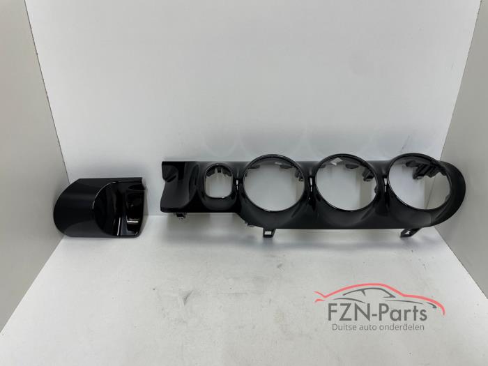 Mercedes-Benz GLA-Klasse H247 Inleg lijst Hoogglans zwart Dashboard