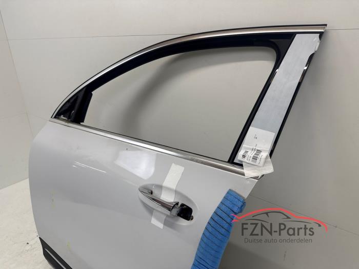 Mercedes-Benz GLA A247 Portier links-voor