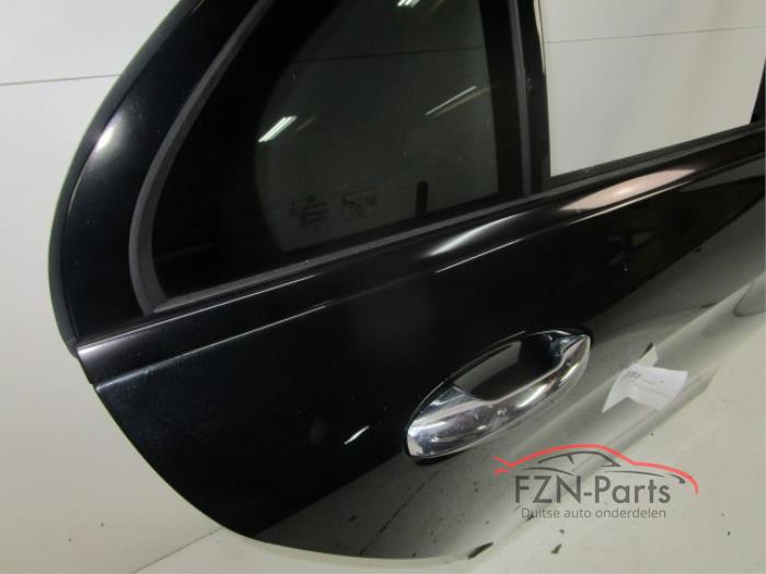Mercedes-Benz W205 C-Klasse C63 Portier Rechts-Achter