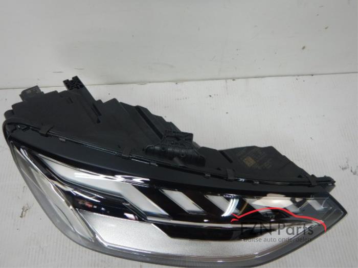 Audi A4 8W Facelift Koplamp VOLLED Rechts