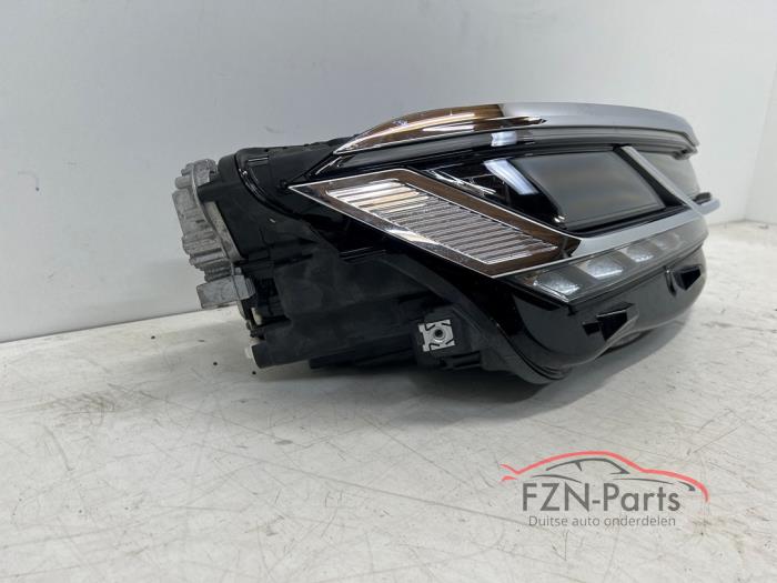 VW Touareg 761 2018 Complete Right Headlight R 082
