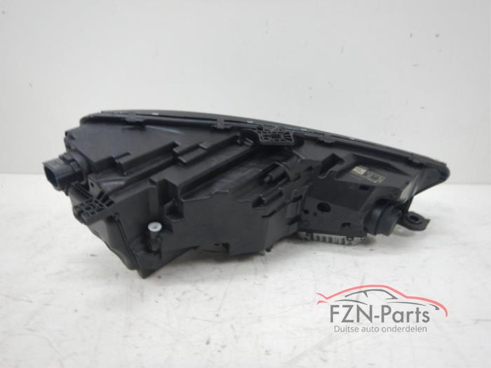 Audi A4 8W Facelift Koplamp Links L