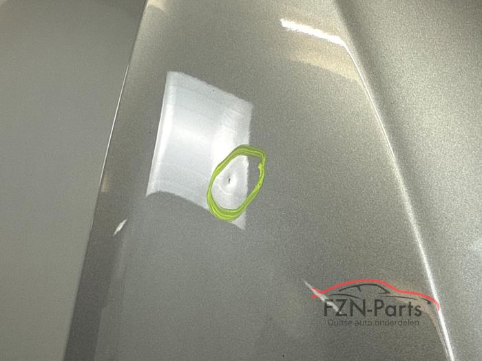 VW Tiguan 571 Hood LM7P