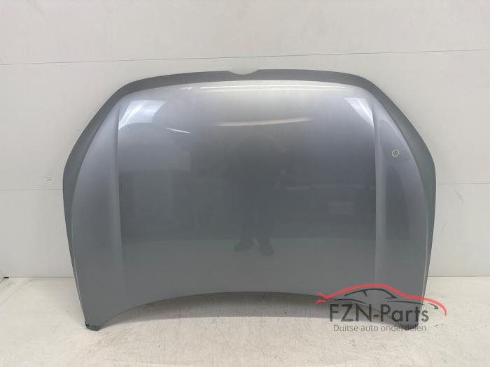 VW Tiguan 571 Hood LM7P