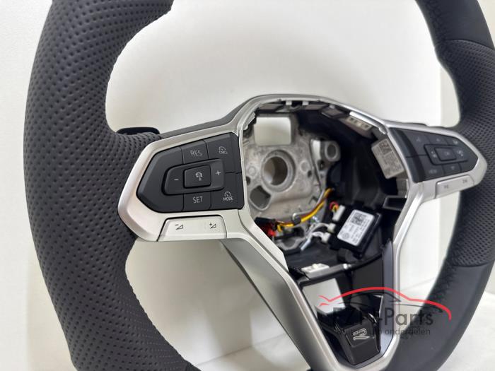 VW Golf 8 R-Line Steering Wheel MF+CNL+ACC+VIEW