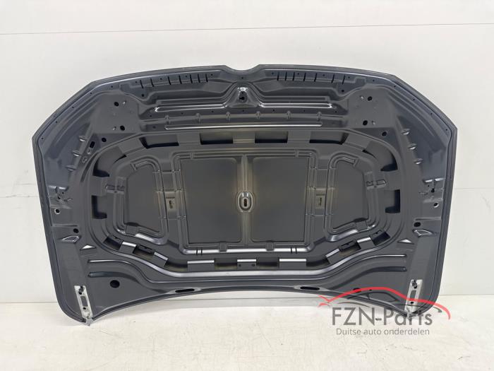 VW Golf 8 Facelift Hood LC7Q Delphin Grey