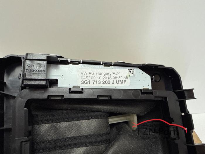 VW Passat B8 DSG Versnellingspook Automaat hoogglans zwart verlicht