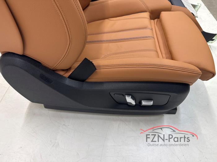 BMW 5-Serie G30 LCI Sport Interieur Leder Cognac Compleet
