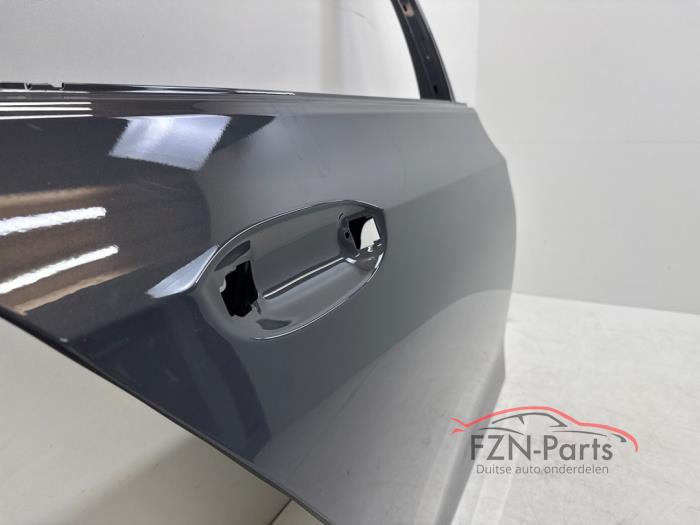 VW Golf 8 5H Portier Rechts-achter LC7Q