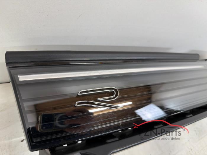 VW Tiguan 571 R-Line Grille Light