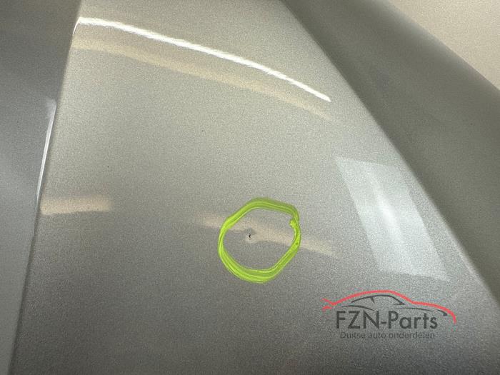 VW Tiguan 571 Hood LM7P