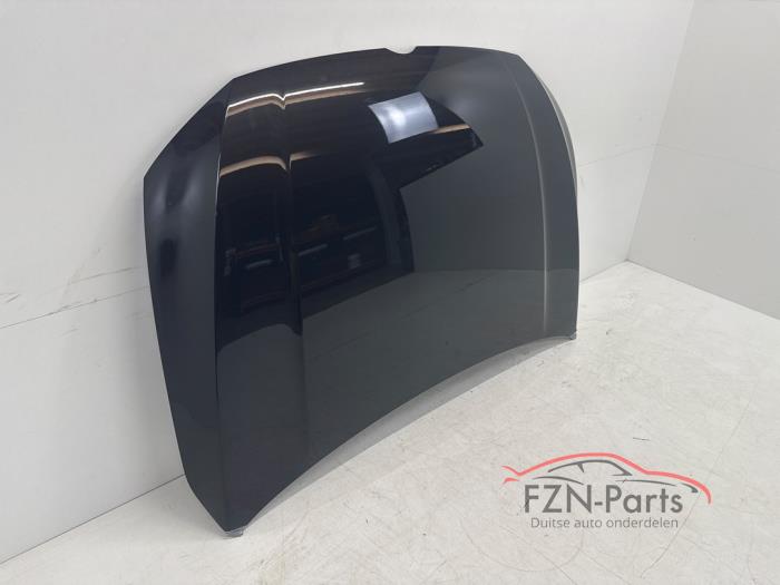 VW Golf 8 Hood LC7Q Delphin Grey