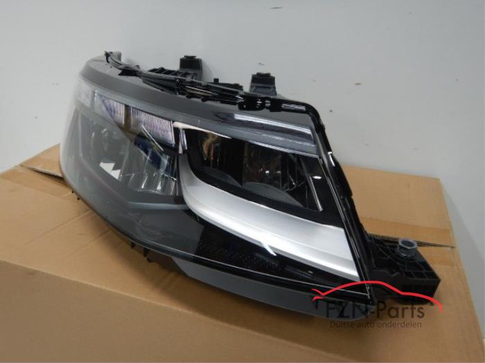 VW Transporter T7 Multivan Right LED Headlight
