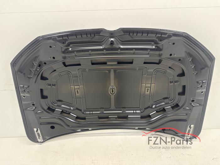 VW Golf 8 Motorkap LY9T Mythosschwarz