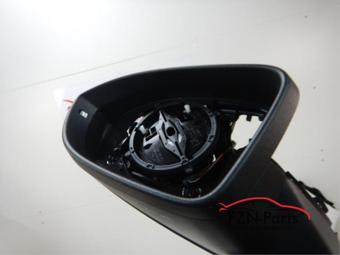 VW ID3 Spiegel Links