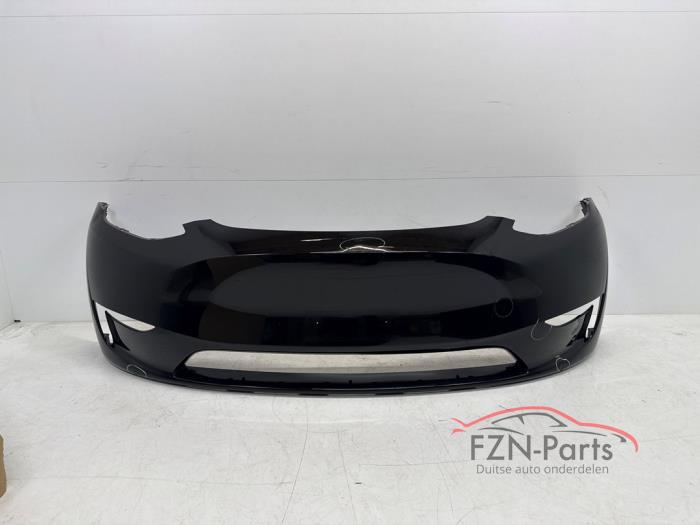 Tesla Model Y Voorbumper zwart