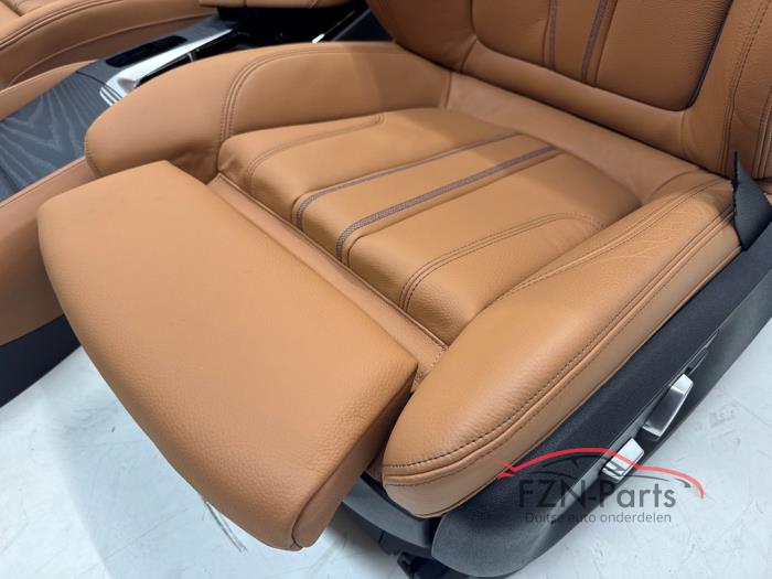 BMW 5-Serie G30 LCI Sport Interieur Leder Cognac Compleet