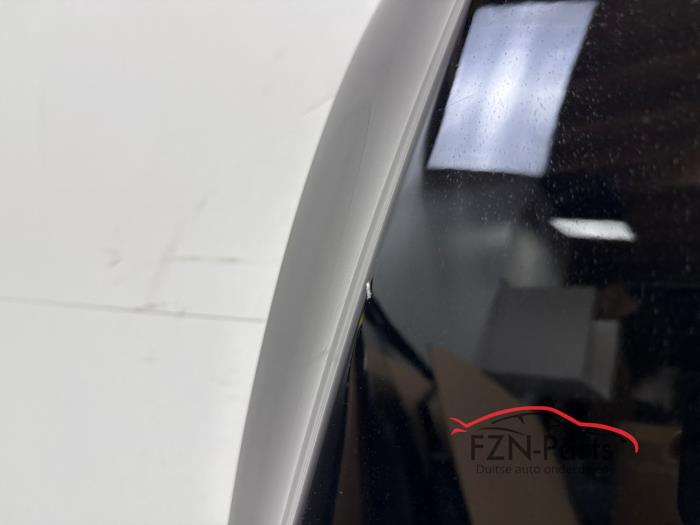 VW Golf 8 Hood LY9T Mythos Black