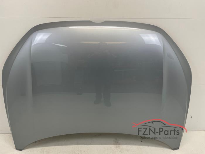 VW Tiguan 571 Hood LM7P