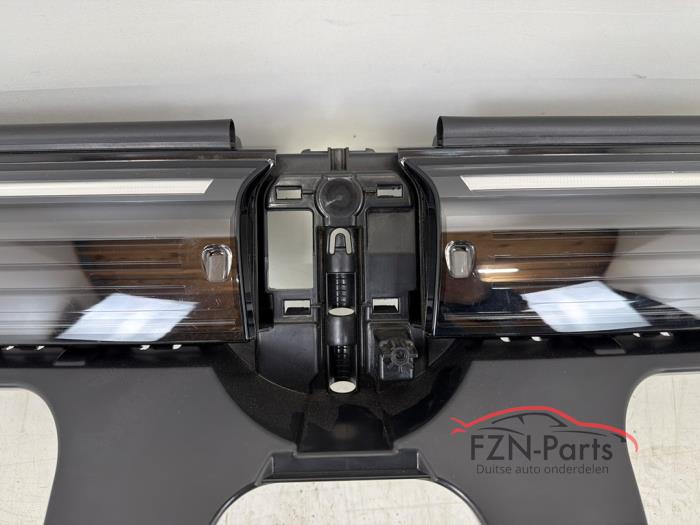 VW Tiguan 571 R-Line Grille Light