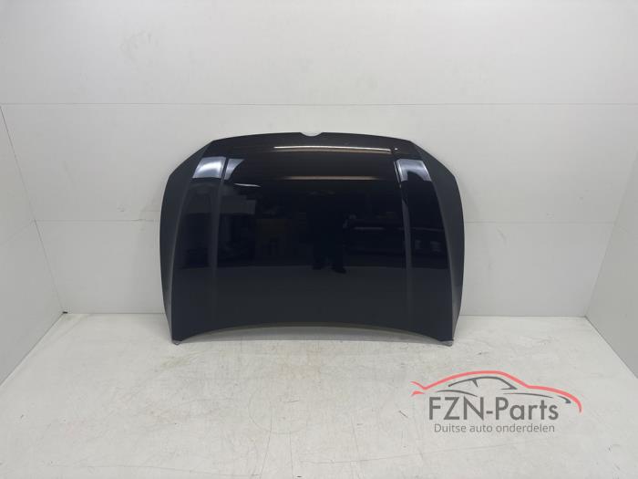 VW Golf 8 Hood LC7Q Delphin Grey