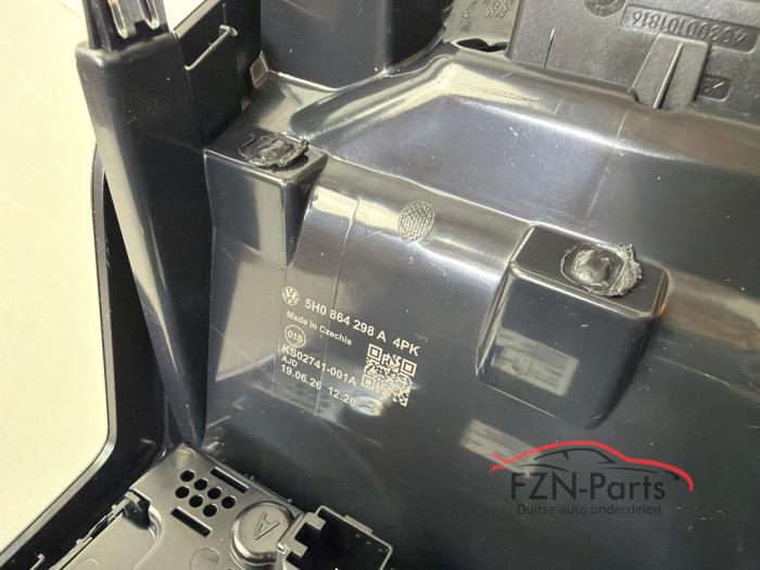 VW Golf 8 Middenconsole Armsteun Achterkant